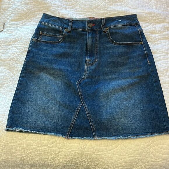 Frye & Co Denim Mini Jean Skirt Raw Hem Western Casual Y2K Women Sz 4 - Picture 1 of 8